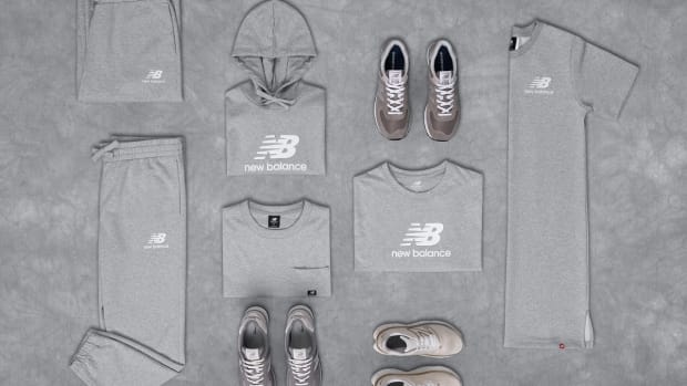 Overview of grey New Balance clothes and shoes.